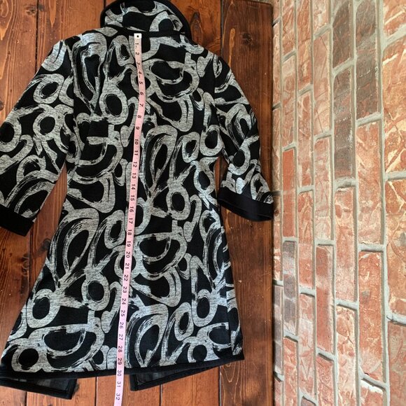 Joseph Ribkoff Snap Front Black Gray US 4 Duster Cardigan Kimono Abstract Cowl - Picture 10 of 14